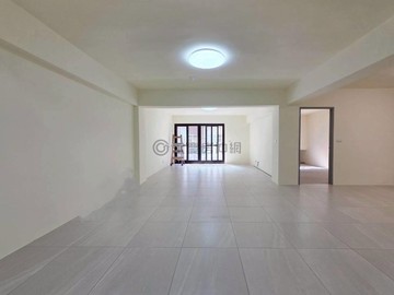 鴻霖大廈｜中醫商圈｜大3房華廈｜全新整理｜台中市北區育強街