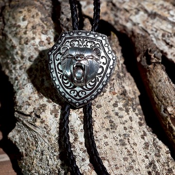 叢林搖滾怒熊 保羅領帶 Bolo Tie 皮革項鍊 皮繩領帶 領繩領帶 熊