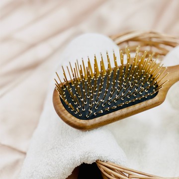 柚木黃金梳 - 減少靜電 柔順不卡髮 職人手工打造