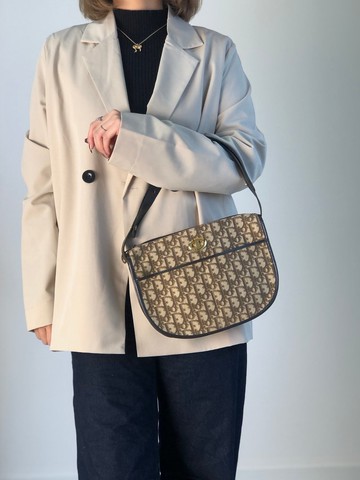 【 日本直送 名牌中古包 】Christian Dior 克裡斯汀‧迪奧 蒙馬特系列 側背包 棕色 CD 緹花 f2cedr