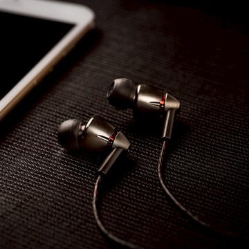 四單元圈鐵有線耳機 / E1010