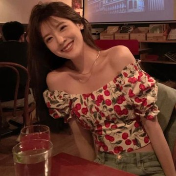 微甜miu系櫻桃印花襯衫女泡泡袖露肩綁帶露后背高腰短款純棉上衣