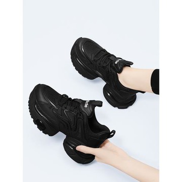 全黑色老爹鞋女款2025新款春秋季爆款軟底輕便厚底增高休閑運動鞋