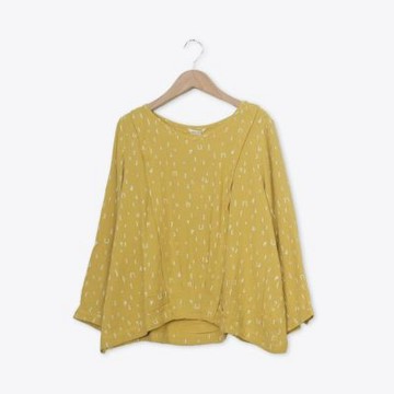 【MOSS CLUB】雙層紗V領印花上衣 綠 黃(魅力商品)