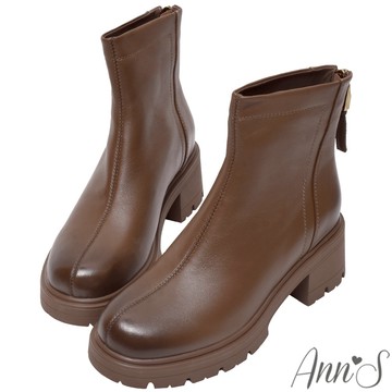 Ann’S耐人尋味-素面高級羊皮真皮立體雙車粗跟厚底短靴5.5cm-卡其