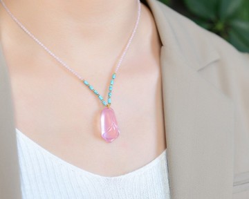 天然莫桑比剋星光粉晶玉蘭花吊墜 鎖骨鏈 顏色粉嫩水潤