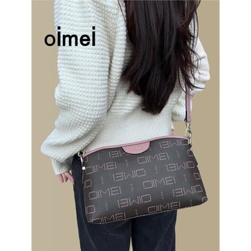 (免運)oimei媽媽包斜挎包極簡文藝風腋下包中年女士大氣女包通勤小包包