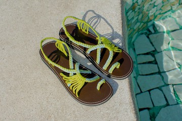 女士手工編織平底繩編涼鞋 Explore Aqua Lime