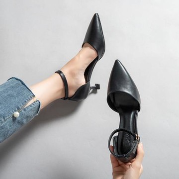 2025夏季新款一字扣帶百搭法式少女貓跟高跟鞋工作細跟尖頭涼鞋女