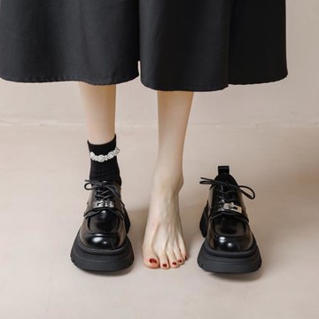 軟底女鞋2025春秋新款厚底黑色小皮鞋系帶英倫風一腳蹬樂福鞋單鞋