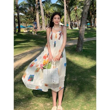 西雙版納度假裙2025新款流蘇泰式吊帶裙印花大理度假連衣裙女