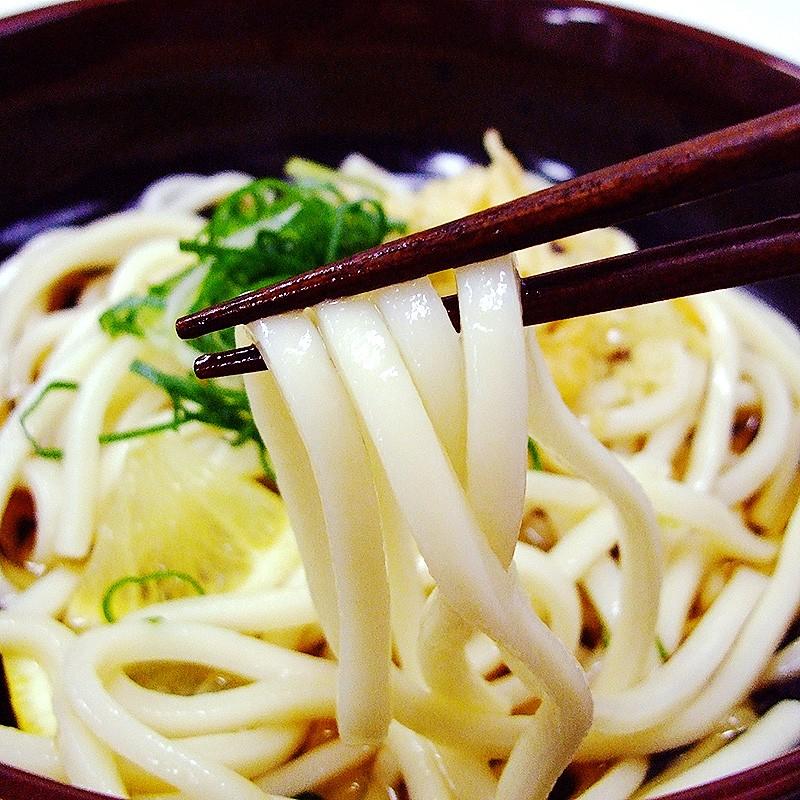 讃岐うどん 生うどん 讃岐 300g×１２袋セット つゆ付き 送料無料 香川産 本場 udon 生うどん コシ もちもち さぬき ご当地 ギフト