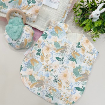 花園佳人 彌月禮盒 手搖鈴 圍兜 可加購禮盒包裝