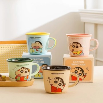 預購送精美小禮品【遊戲家】 蠟筆小新 蠟筆小新刻度馬克杯 刻度馬克杯 340ml (不挑款不挑色出貨)