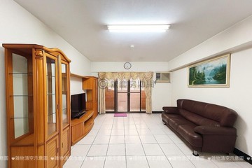 正五甲低總價四房平車◆非管道轉折鄰國小好運動｜高雄市鳳山區南正一路