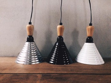 白色早期外銷歐美日 老櫸木螺旋吊燈 工業風 限量庫存品