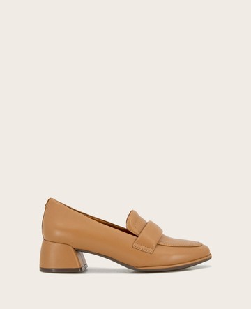 Gentle Souls | Easton Leather Loafer in Camel, Size: 10 by Kenneth Cole