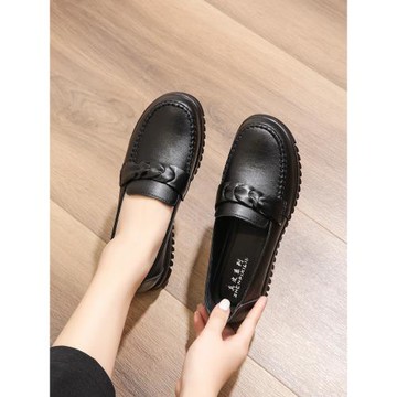 春秋款媽媽鞋真皮軟底單鞋中年休閑皮鞋舒適平底中老年人奶奶女鞋