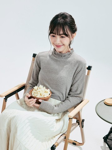 日系保暖磨毛微高領捲邊上衣