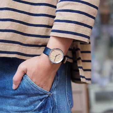 丹麥霍伊經典原木手錶-Freya湛藍-天然紅橡木 34mm