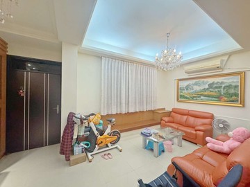 珮珮☀️近五楊高速公路★大面寬雙車位別墅｜桃園市楊梅區校前路