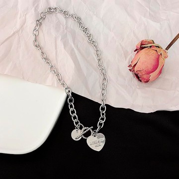 網紅鈦鋼短款愛心項鏈女不銹鋼桃心字母鎖骨鏈ins蹦迪嘻哈配飾