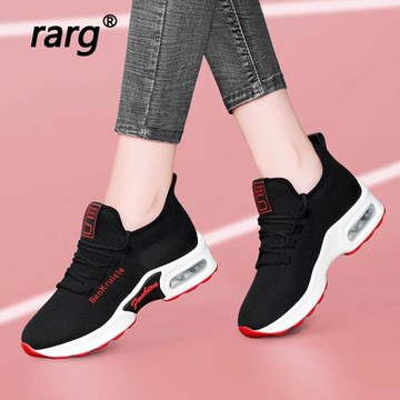 休閑運動氣墊減震跑步鞋2025秋季新款百搭軟底超輕便媽媽女鞋子