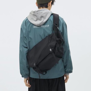 木村耀司斜挎包男士旅行包背包電腦包工裝挎包大容量機能男生腰包