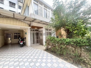 龍潭建國路*逸園雙拼孝親庭院美墅｜桃園市龍潭區建國路