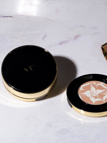 Essence Skincare SPF50+ Foundation Pact