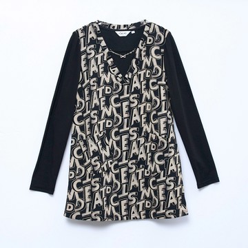 CLL巧玲瓏 手繪滿版字母洋裝 0365815