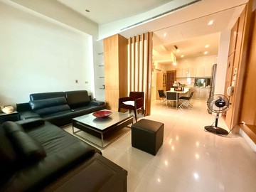 東山完全中學，臨公園臨路透天別墅｜台中市北屯區景和東街