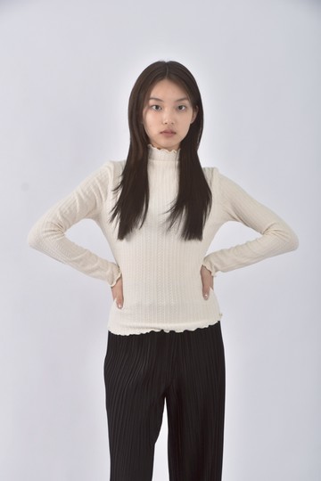 (S) fado shop質感木耳邊杏色長袖上衣