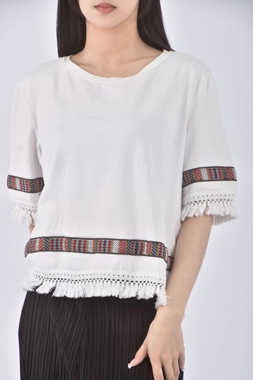 (S) shein民族風白色短袖上衣