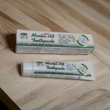 抗菌大師雙效牙膏(120ml/1入）