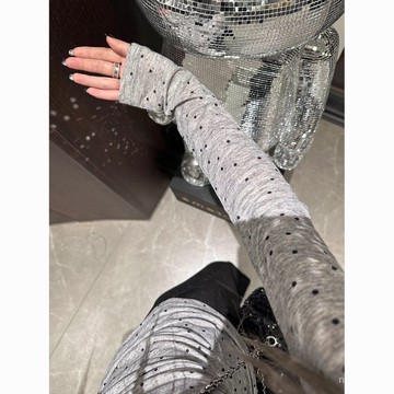 P3-設計感小衆波點撞色長袖T恤女春夏季新款小個子修身百搭薄款上衣