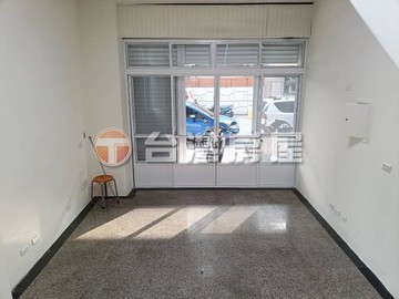 HR國寶街1+2+3樓店｜台中市大里區國寶街