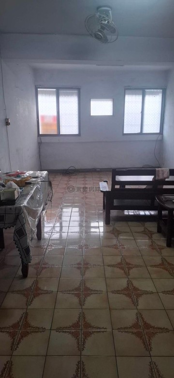 鳳山體育館公寓三樓｜高雄市鳳山區立志街