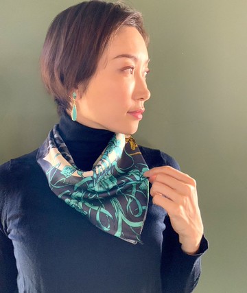 50cm方_silkscarf_圖案 鳶尾花圖案絲巾 ChristalART