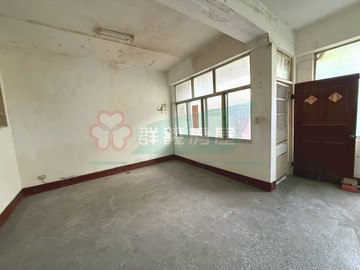 潭子日式建築風透天｜台中市潭子區大成街