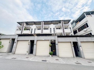 坪頂公園十年新屋唯樂山丘精裝雙車墅｜高雄市小港區高坪七十街