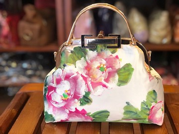 情人節大師手繪大牡丹玫瑰口金包