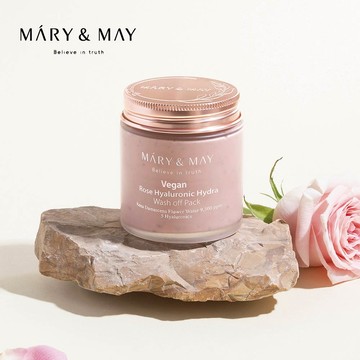 Mary&May 補水保濕玫瑰清潔泥膜：純素 VEGAN 泥膜，粉紅魔力抵抗外在侵襲！不怕肌膚藏汙納垢，深層清潔帶走毛孔髒汙，提升水亮保濕感