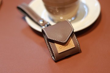 Airpods 皮革設計款 保護套 兩色可選