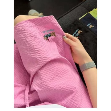 【夏季上新】粉色多巴胺速乾冰絲夏季短褲男女寬鬆小狗刺繡情侶休閒沙灘褲