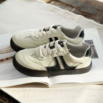 休閑女鞋滑板鞋舒適小白鞋春季單鞋圓頭系帶平底鞋女文藝樂福鞋女