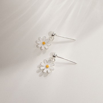 ｜純銀｜Daisy Dream．銀針耳環