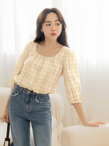 小V臉．方領格紋鬆緊下襬五分袖短版上衣