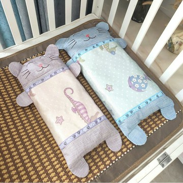 夏季嬰兒冰絲枕頭兒童涼席枕幼兒園竹涼席藤席宿舍學生枕頭含枕芯