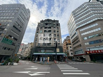 勤美旁科博園邸四房平車｜台中市北區博館二街
